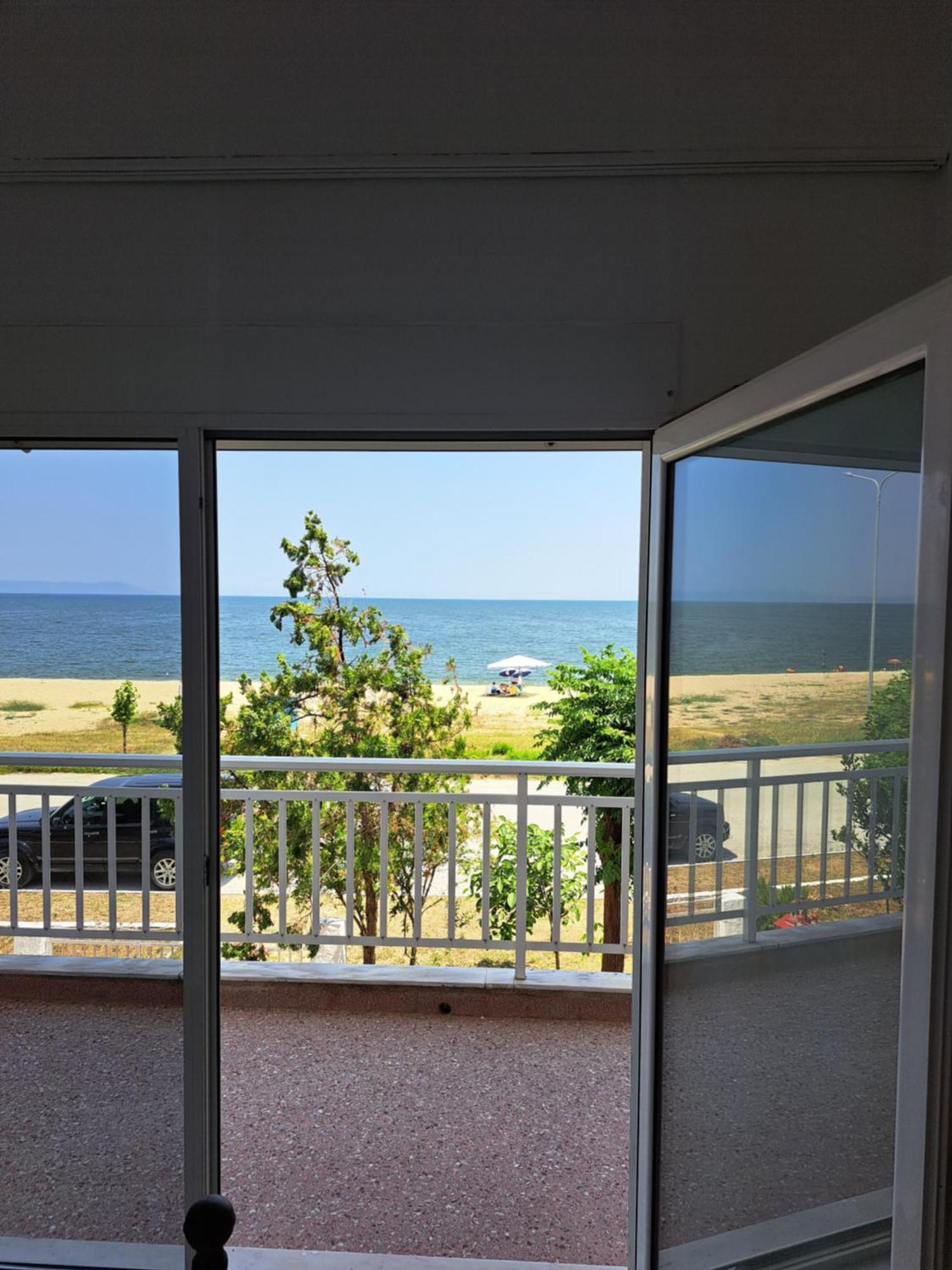 Blue Horizon Apartment Nea Vrasna Exterior photo